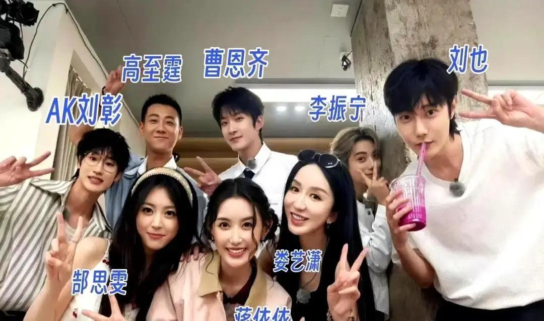 金瀚在直播里自嘲去潮汕“打黑工”，这事儿真是越想越好笑

前一天还是光鲜亮丽的大