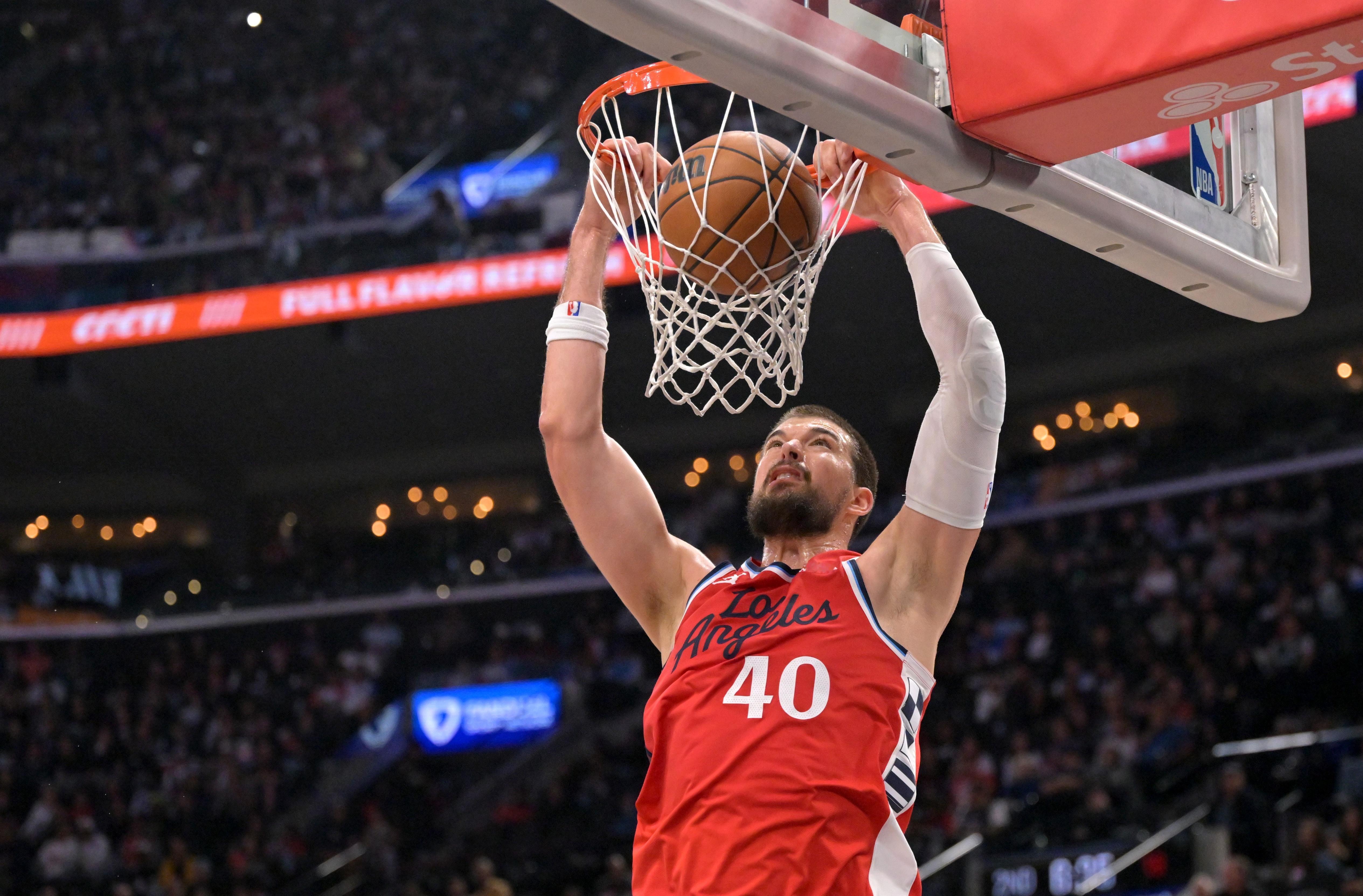 据ClutchPoints记者Brett Siegel报道，数位消息人士透露，本