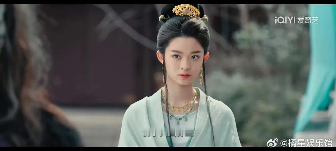 是不是眼睛太大，就会有一种瞪人的感觉