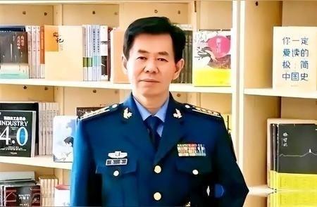 军事专家戴旭有个观点，很扎心。他提出的关键问题，不是中国有没有先进武器，而是为什