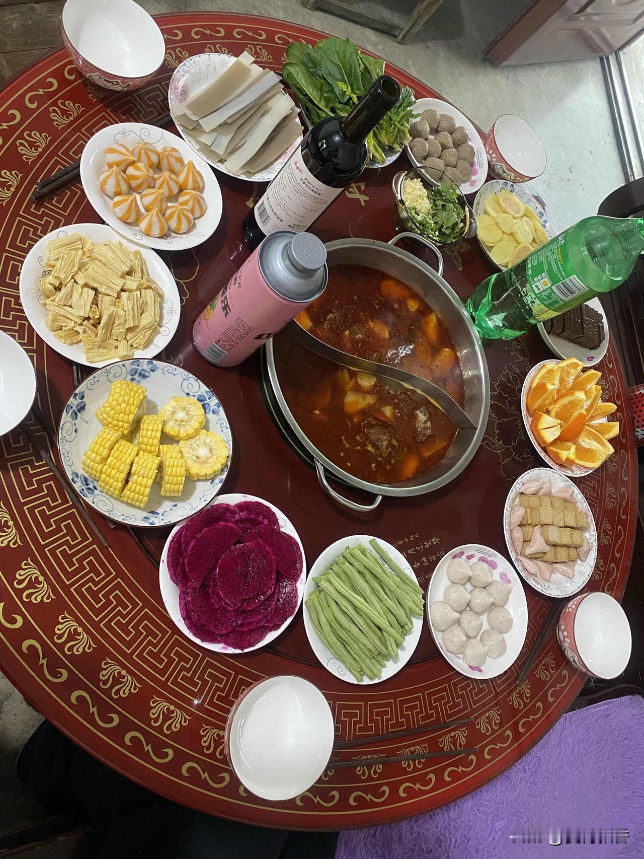 家常便饭，暖心暖胃，幸福满满！🍜🥗🍛