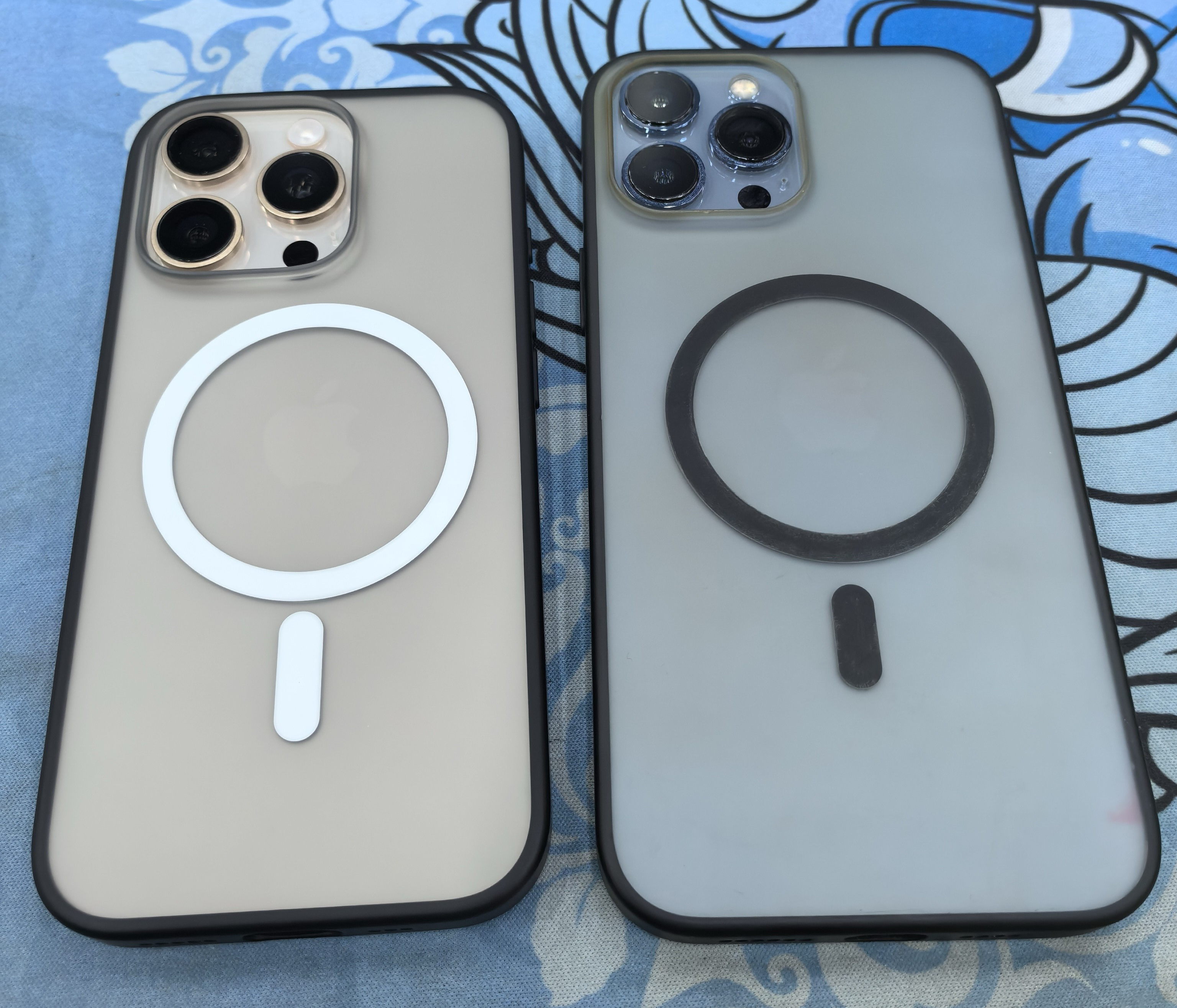iPhone16Pro 013首评来了[打call]右边那个壳子可是初代013，