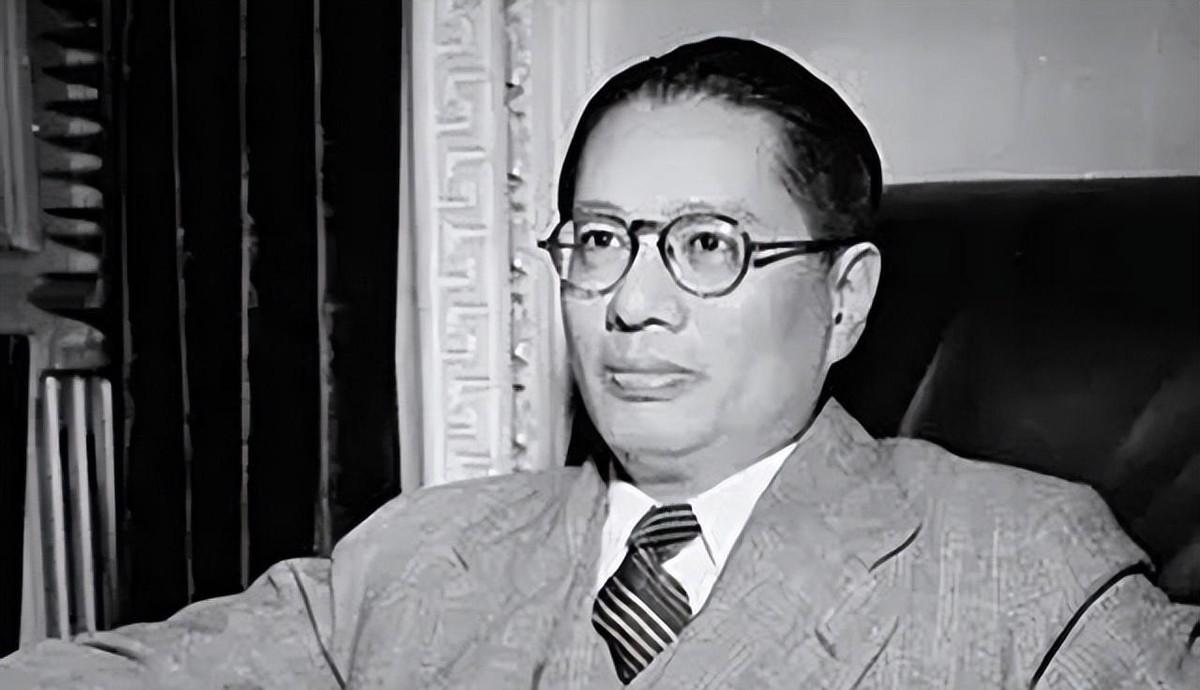 蒋介石因不满宋子文当场给其一记耳光，宋子文回应：无论你手里有多少钱，依然无法战胜