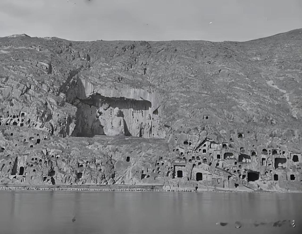 法国议会全票通过“文物归还法案”，作为当今”世界老大”的美利坚更应该效仿法兰西，