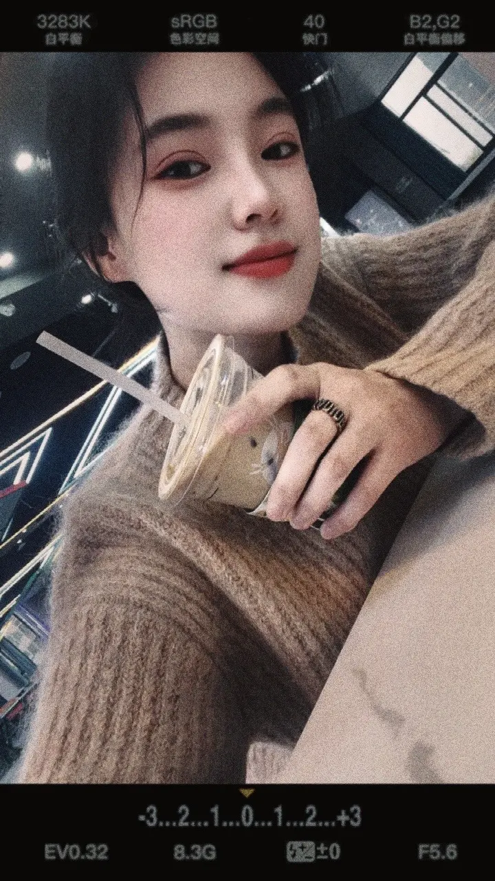 时间是一把尺，量人，量心，量距离。人心是一杆秤，称轻，称重，称感情。