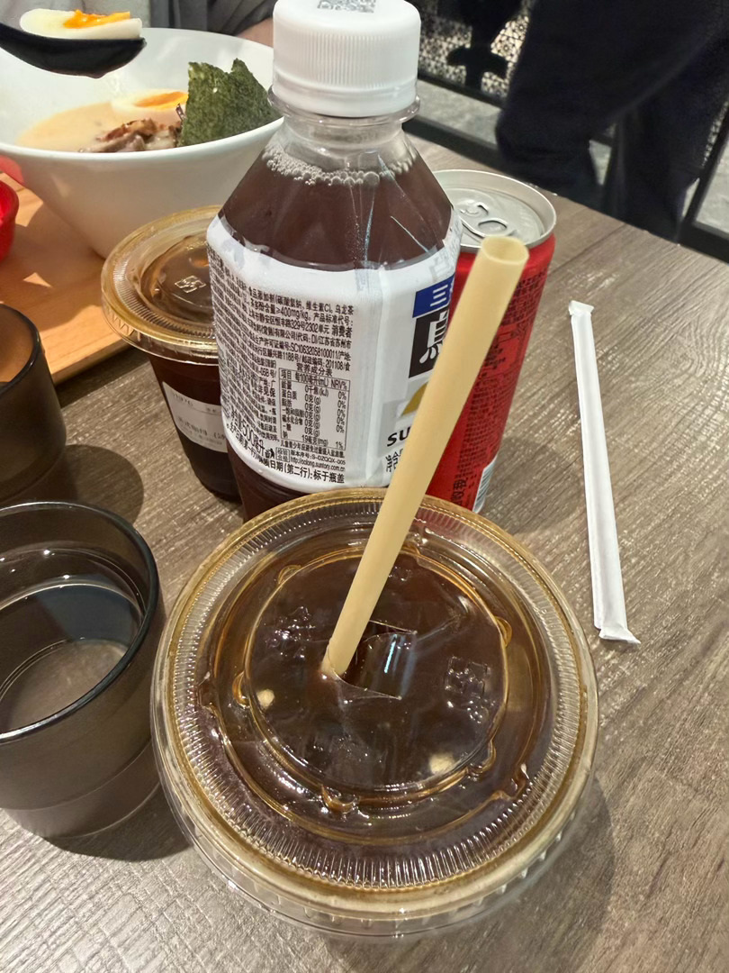我一个人喝的。咖啡因的奴隶… ​​​