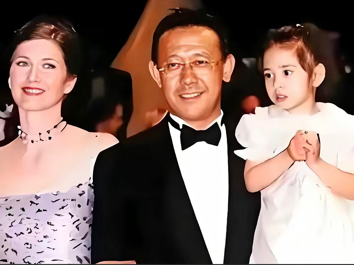 姜文与第一任妻子及女儿