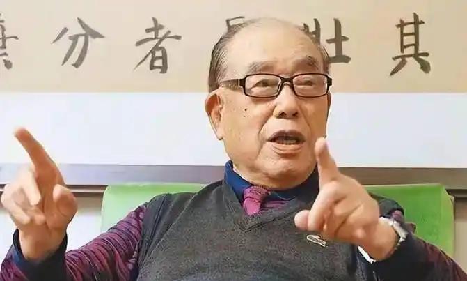 台湾退役将领郝柏村表示：不少人都说解放军战力已居亚洲首位，但在他看来，真正值得深