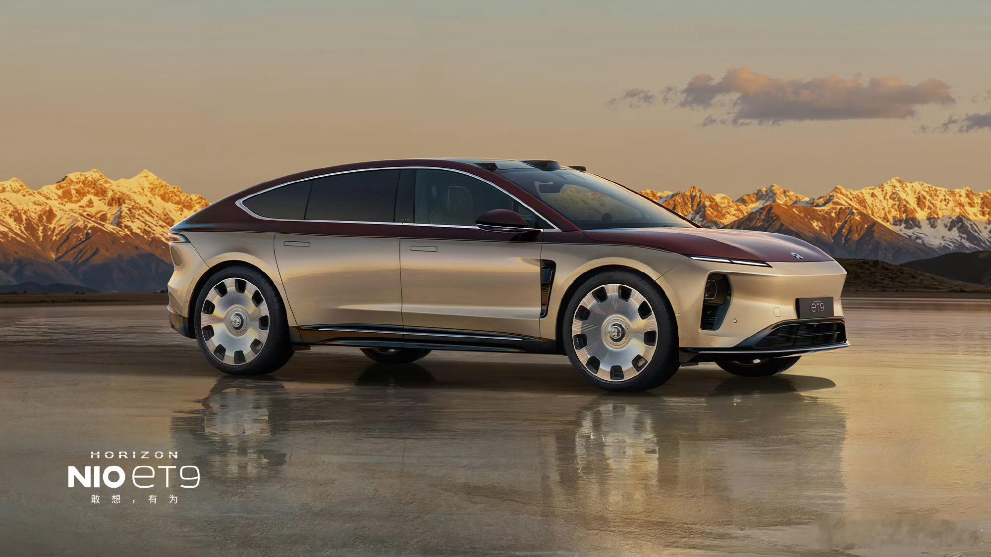 广州车展见到了蔚来发的两个ET9地平线新配色，日照金山和拂晓黎明。日照金山配合这