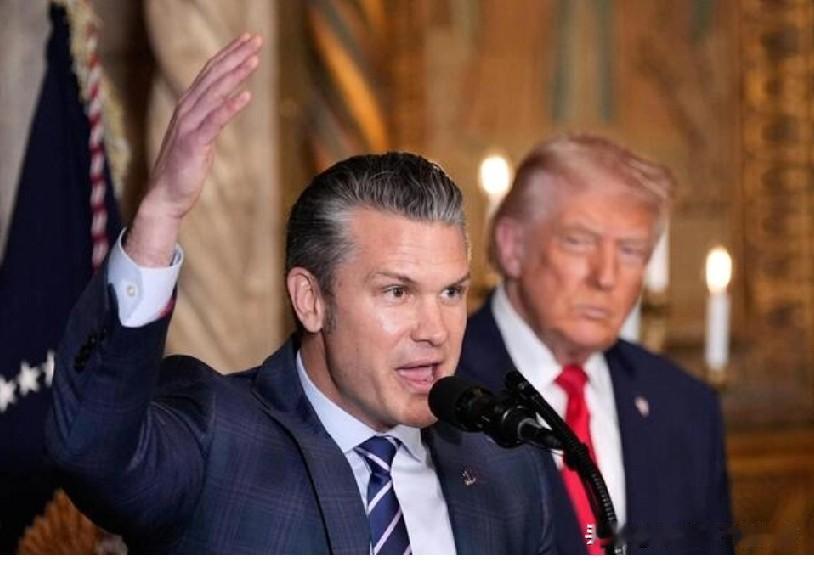 美国在东太平洋打击另一艘“涉嫌走私毒品”的船只。
美国军方说，他们已经对一艘据称