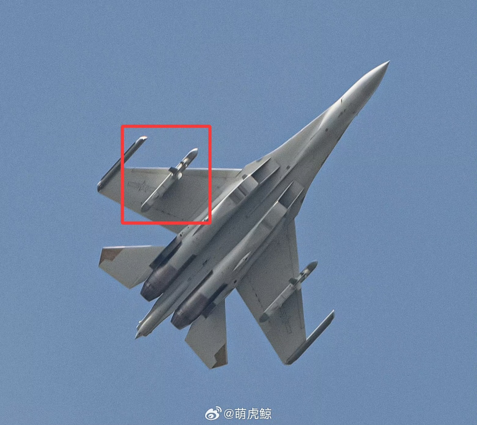 J16D的新干扰吊舱，又迭代进步了 [并不简单]图源见水印烽火问鼎计划 ​​​