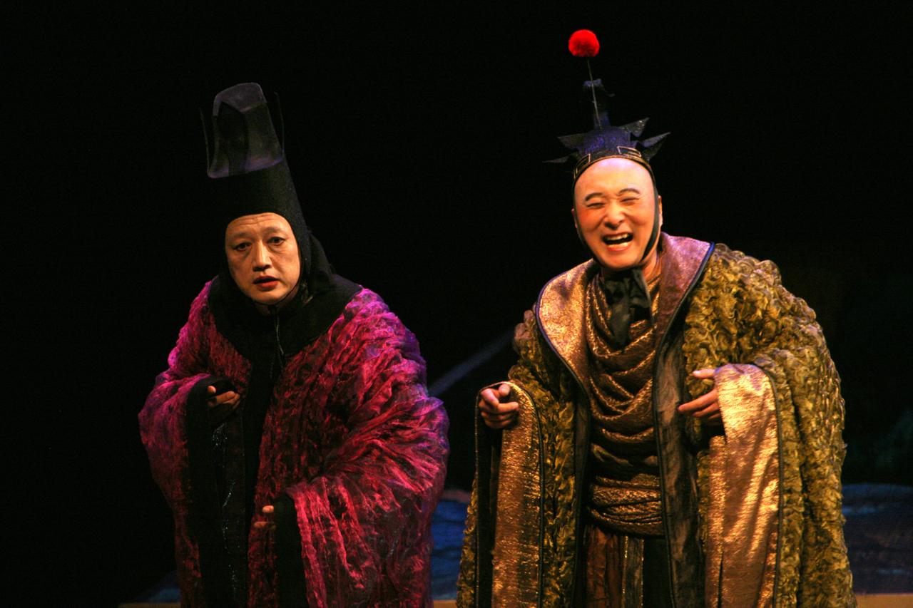 72 岁陈佩斯悲痛发文，送别老友秦焰
8 月 10 日，圈内传来噩耗，老戏骨秦焰