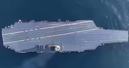 中华人民共和国正式向全世界宣告两件大事：
福建舰航母，正式服役了！中国海军，现在