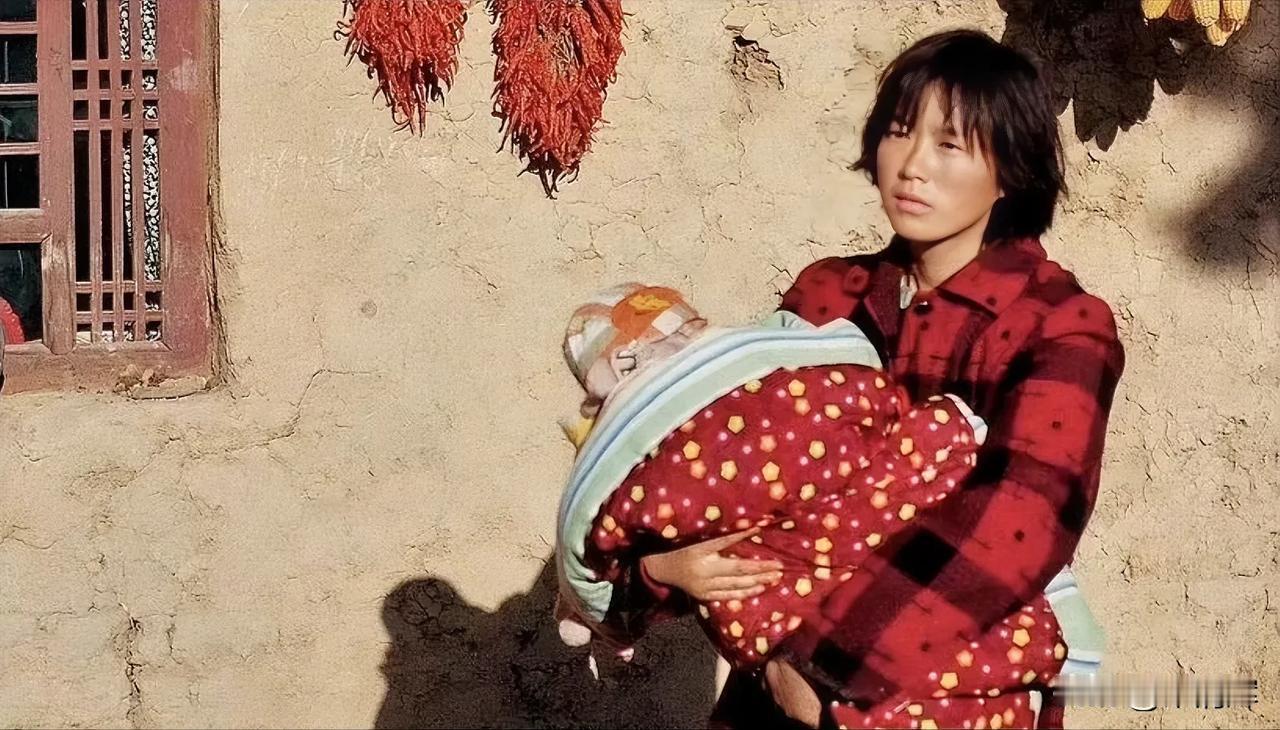 女硕士走失13年收留者家属发声收留13年并生了孩子，已经涉嫌拐卖妇女！如今通讯发