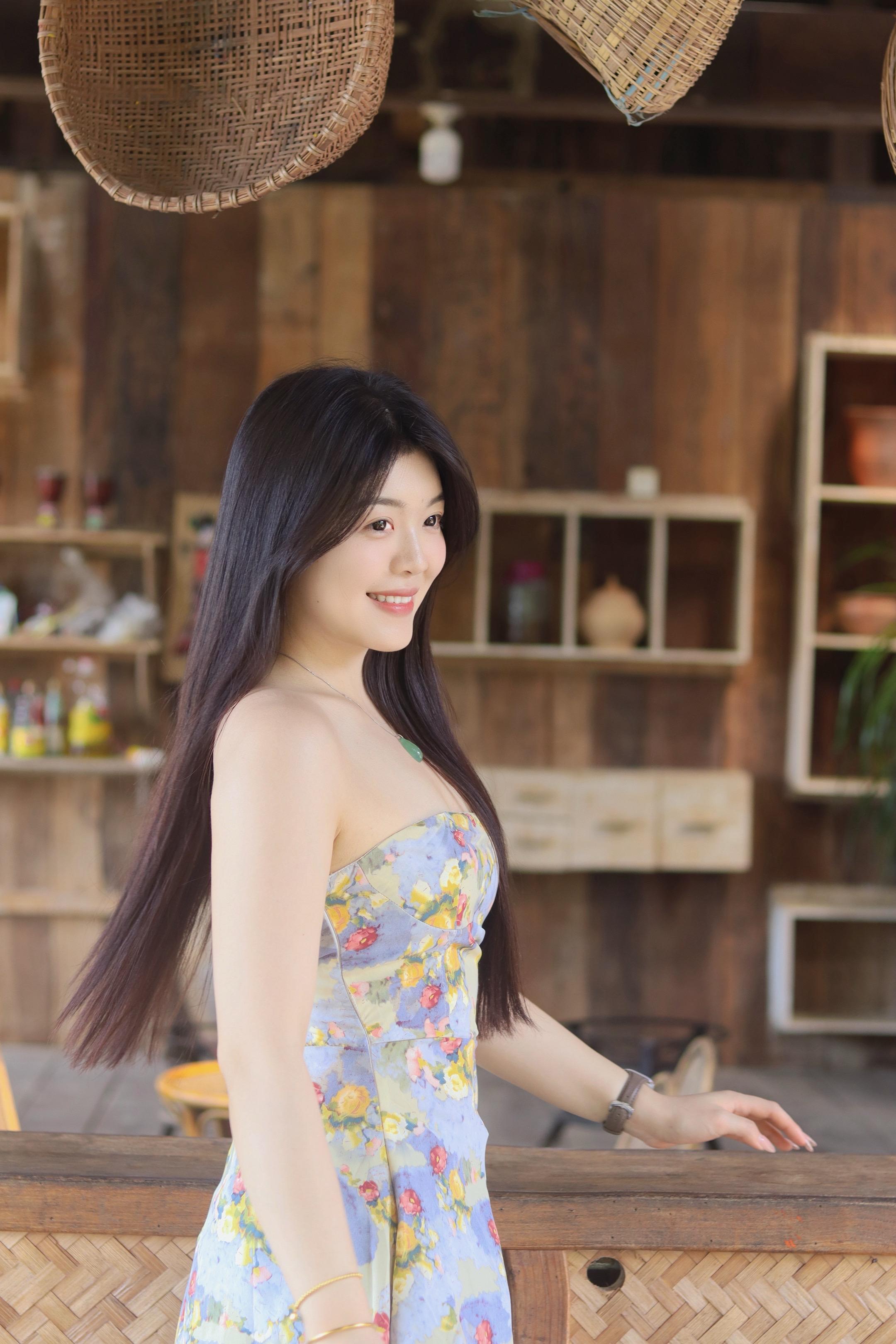 兄弟们我女装好看吗