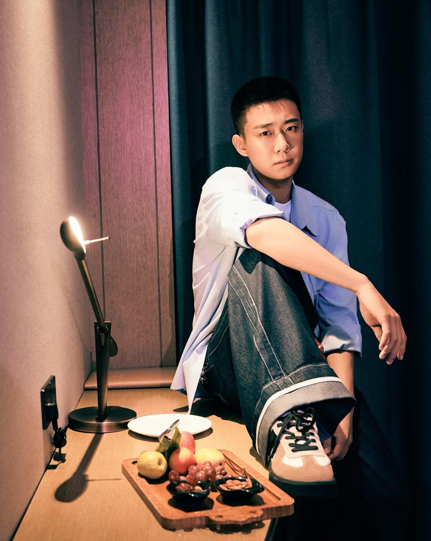 张佳宁高至霆 分手看到张佳宁高至霆分手的消息有点惊讶…俩人一直挺低调的，没想到突