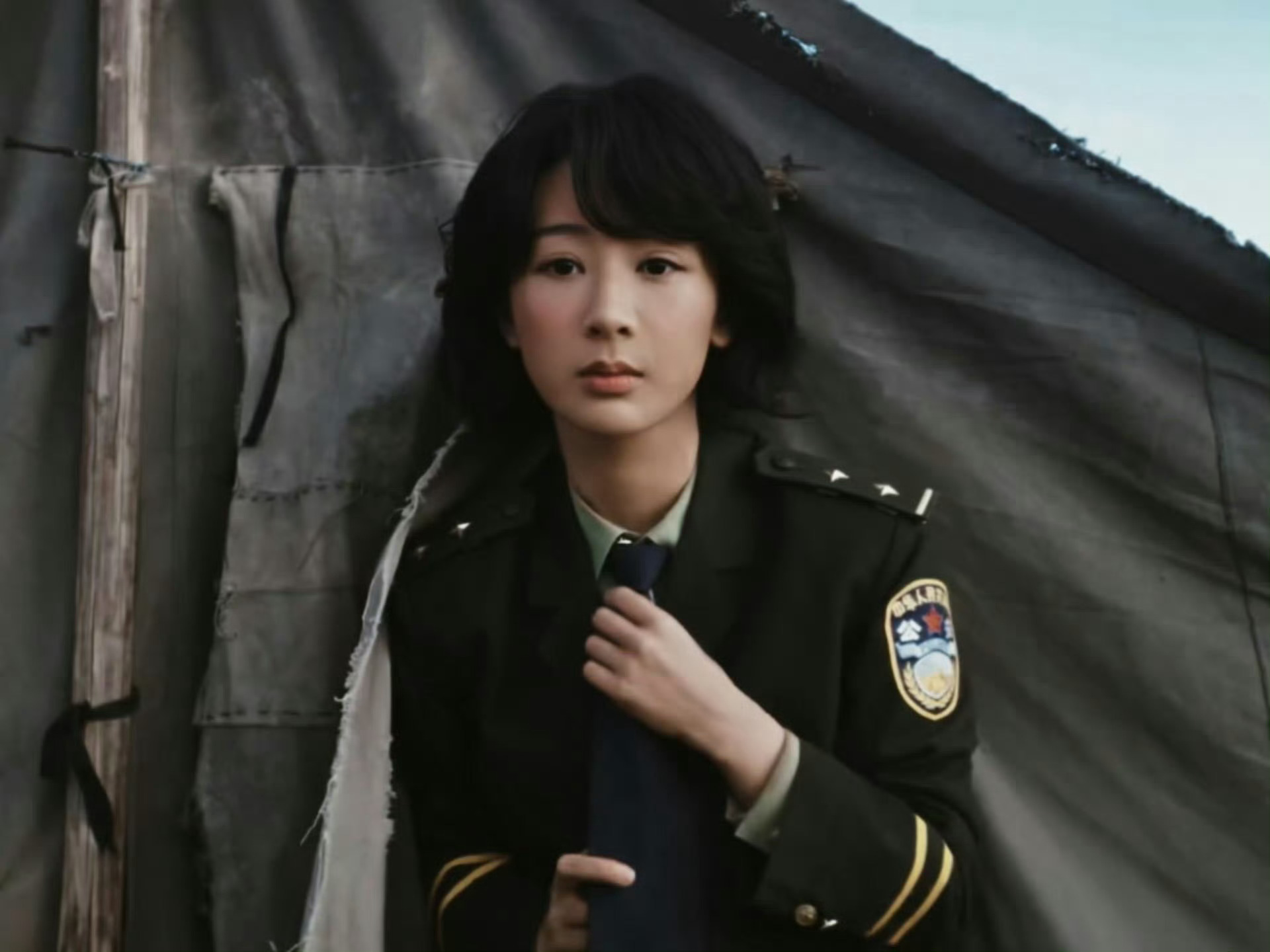 杨紫人民日报海外版撰文人民日报海外版发布杨紫署名文章《写给与自然共生的我们》，真