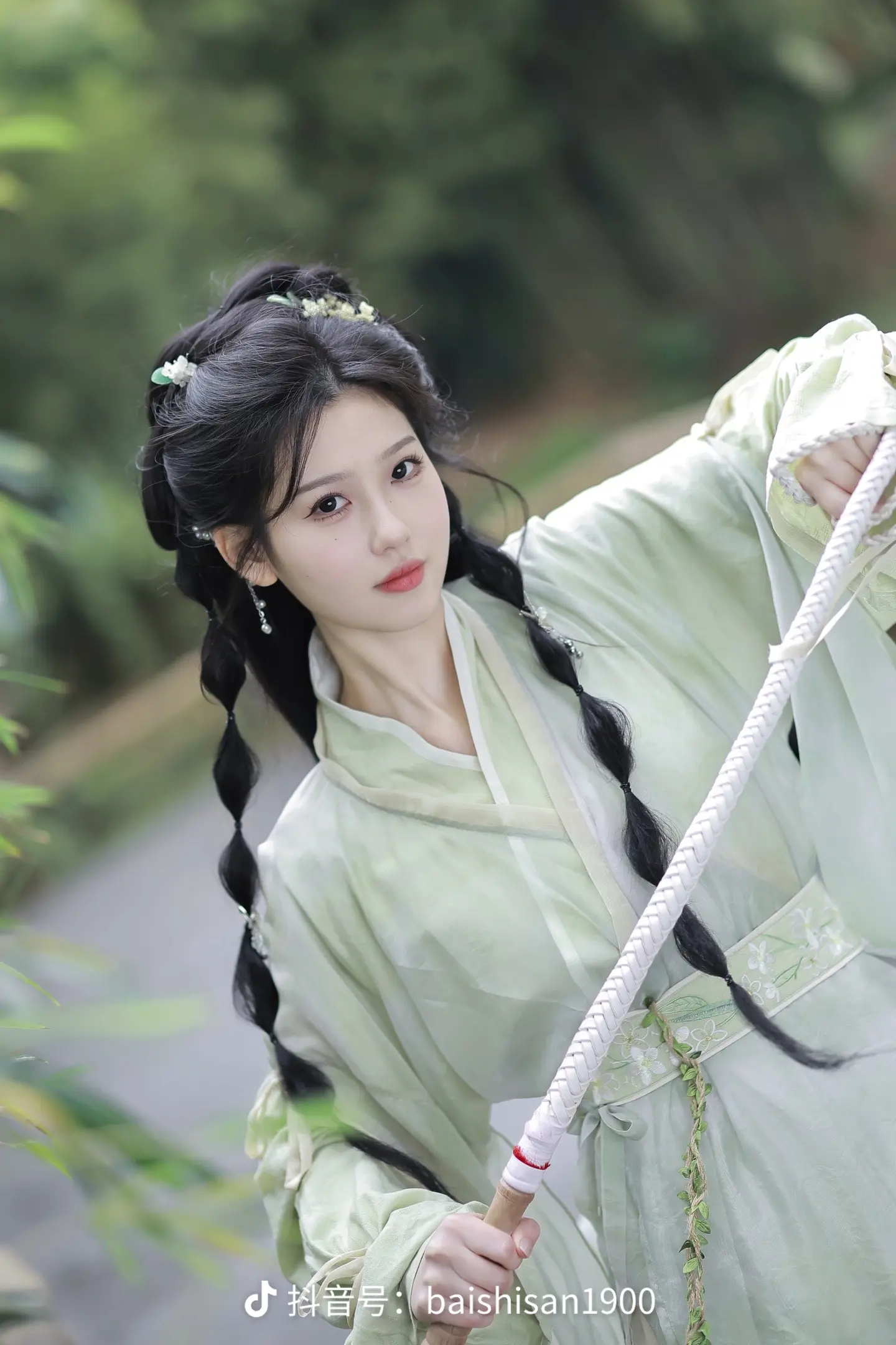 无事 只是见到你让我想起一故人”发发成片咯！！！