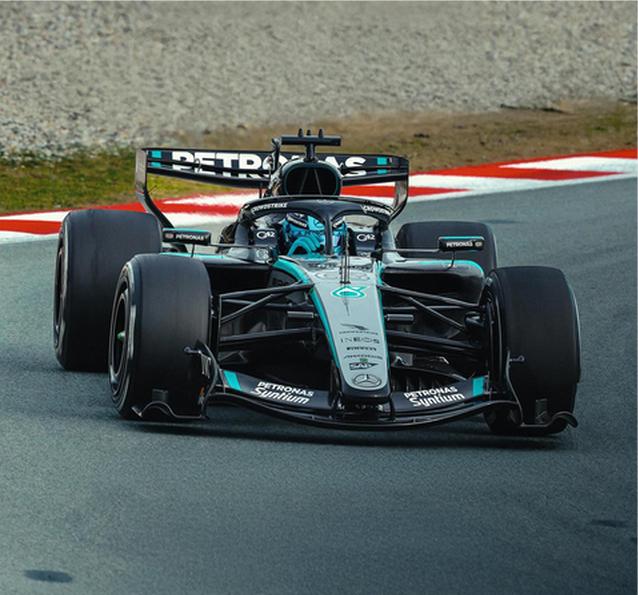 F1摩纳哥站本身就以难度高著称，一旦遇上雨天，比赛难度更是直接翻倍。和其他普通赛