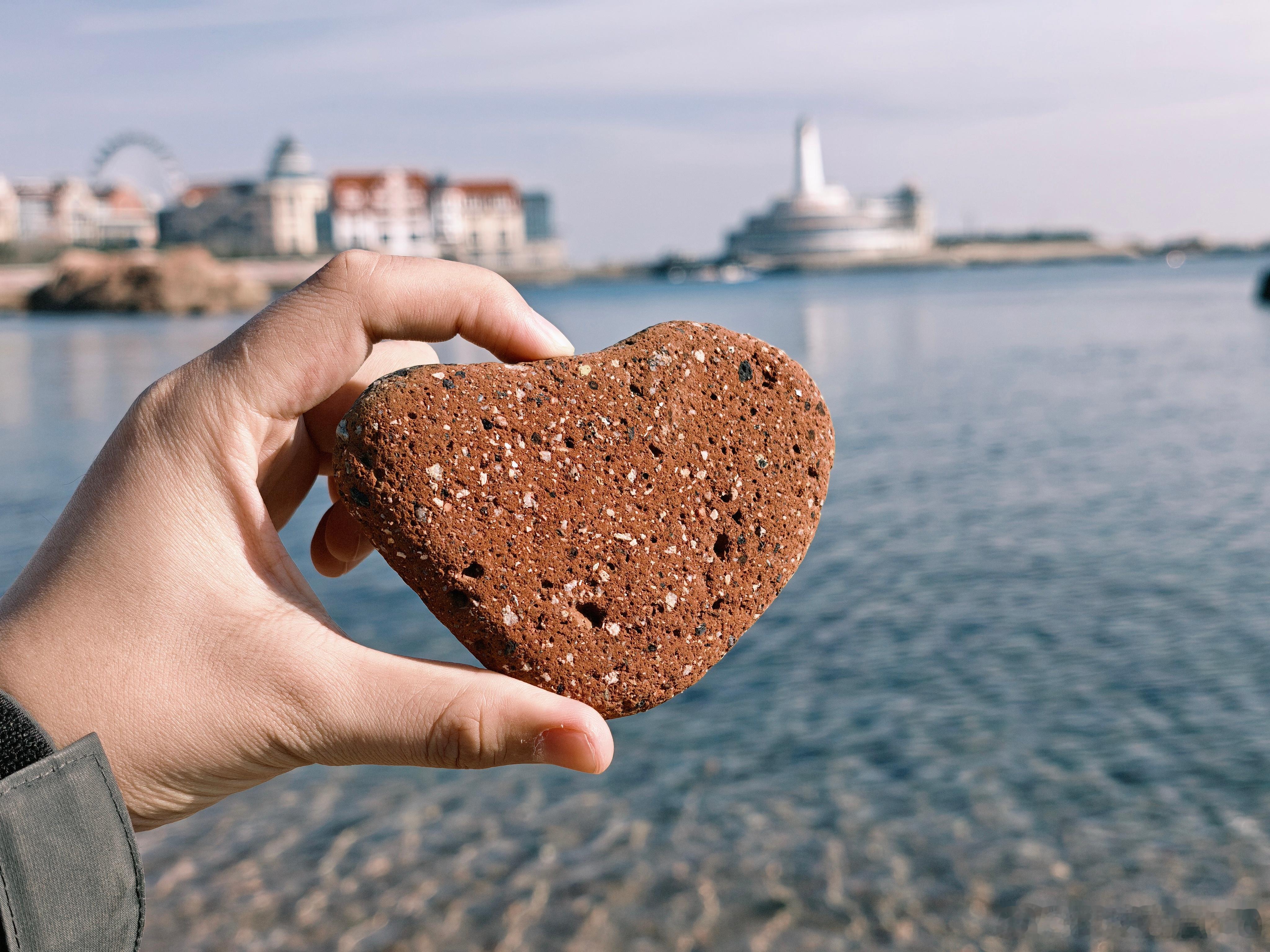 美好的周末，送大家一颗小心心今天的青岛太美了，天气相当棒 青岛·海之恋Park