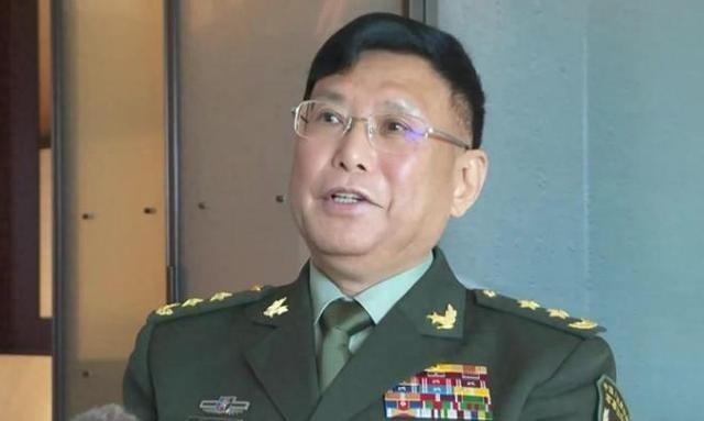 赖清德逃跑路线被断，统一越来越近，解放军中将：请大家拭目以待。台海局势风云变幻，