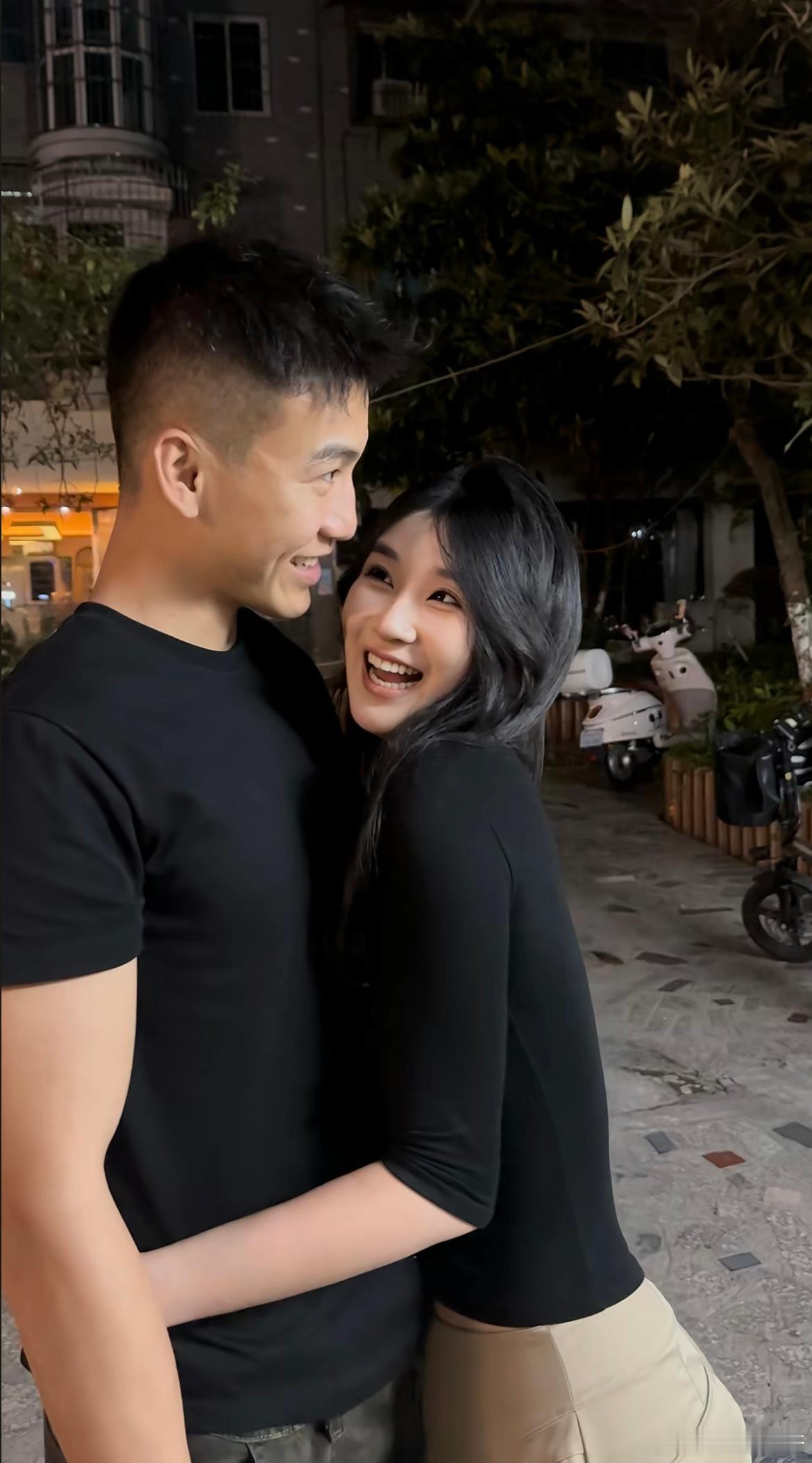 抱紧你的我比国王富有 ​​​