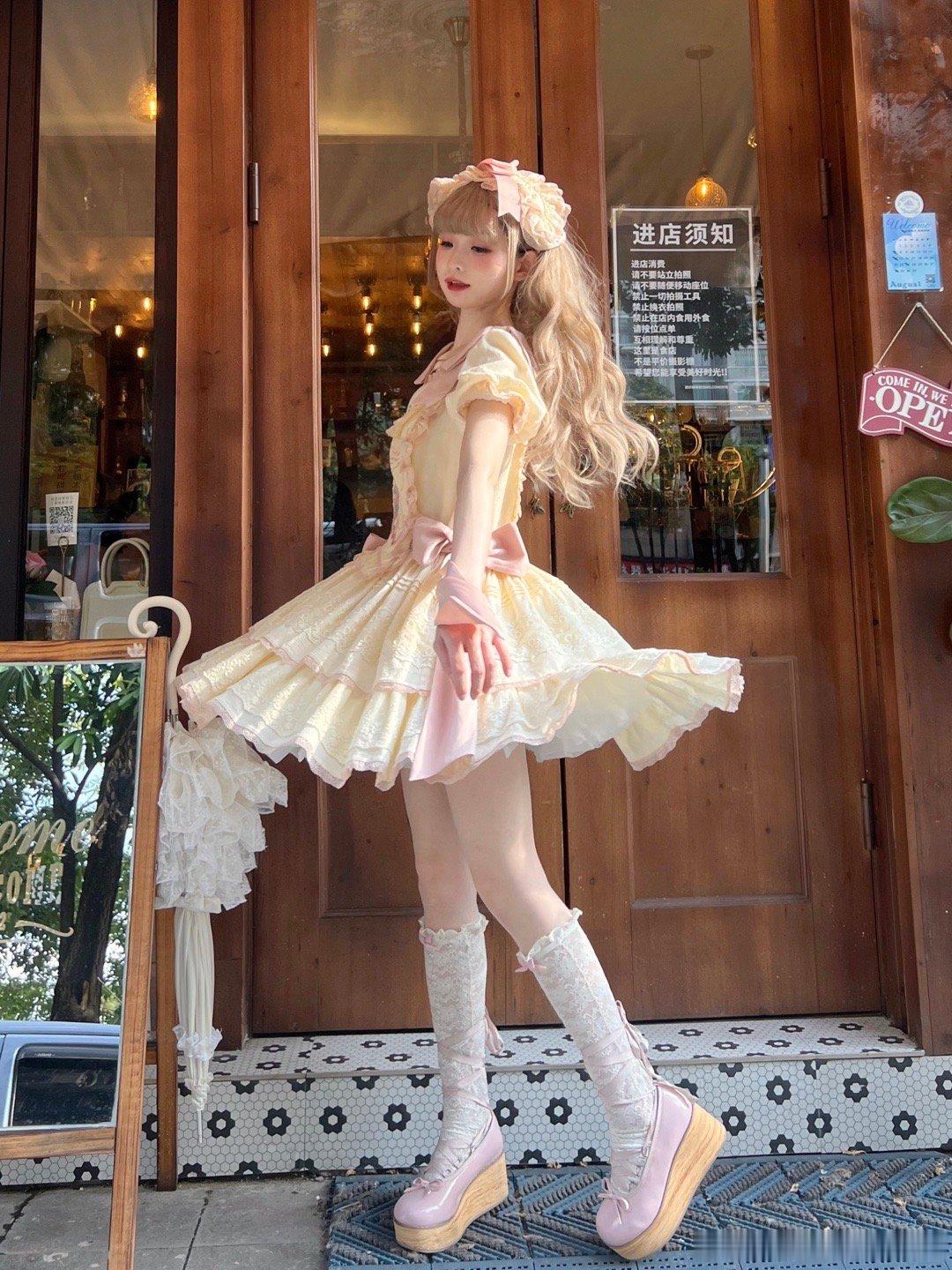 #猫芮可[超话]##春日花信# 旋转的裙摆～在阳光下闪闪发光春日花信/百合芭蕾3