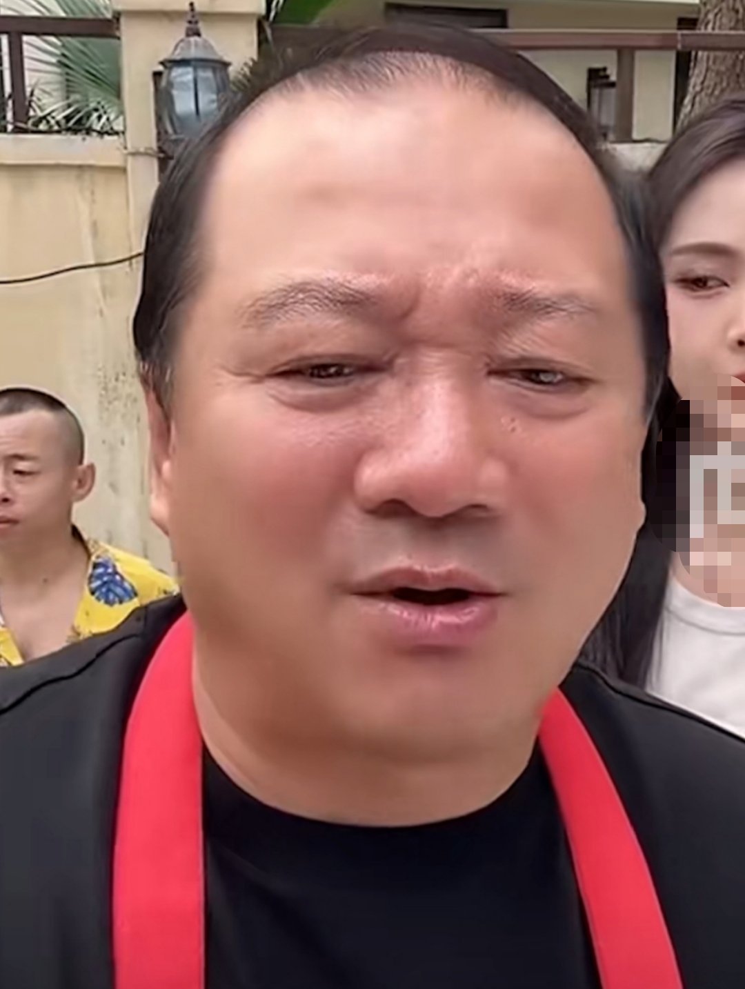 谢广坤扮演者疑似回应被女儿控诉  谢广坤扮演者唐鉴军发视频疑似回应被女儿网络控诉