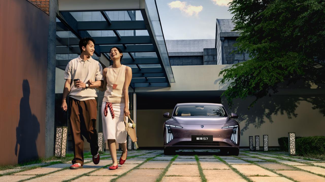 翻看最近的汽车销量榜，发现一个挺有意思的转变。

过去大家聊到东风风行，可能更多