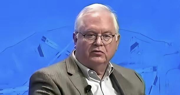 研究中国20多年、还在五角大楼待过的美国专家卡尔弗，最近说的话让美国政界炸了——