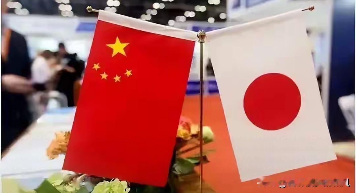 从今天起，中国不再需要日本道歉！

3500万亡魂的鲜血，染不透一句“对不起”？