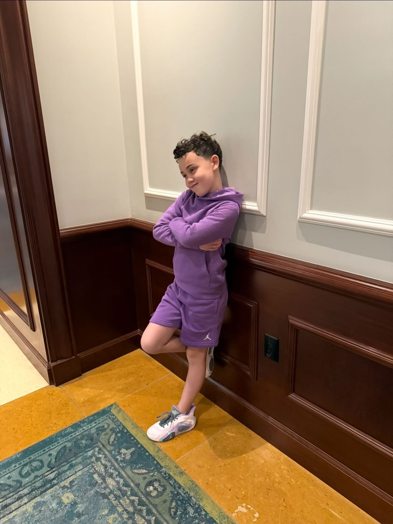 杰森塔图姆  獭兔分享图集祝Deuce八岁生日快乐🎂 