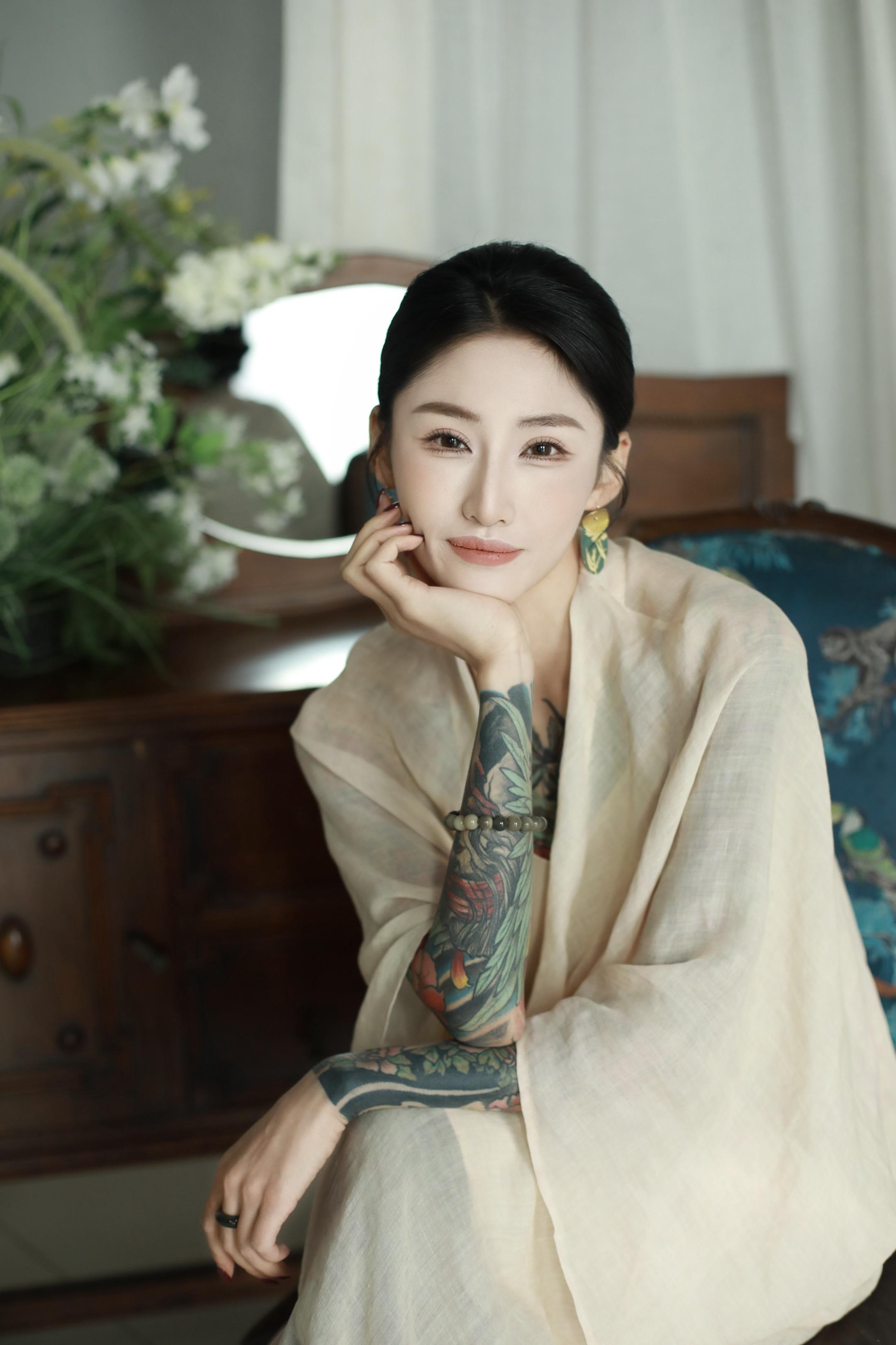 emo都是装的 其实我的日子爽的要命