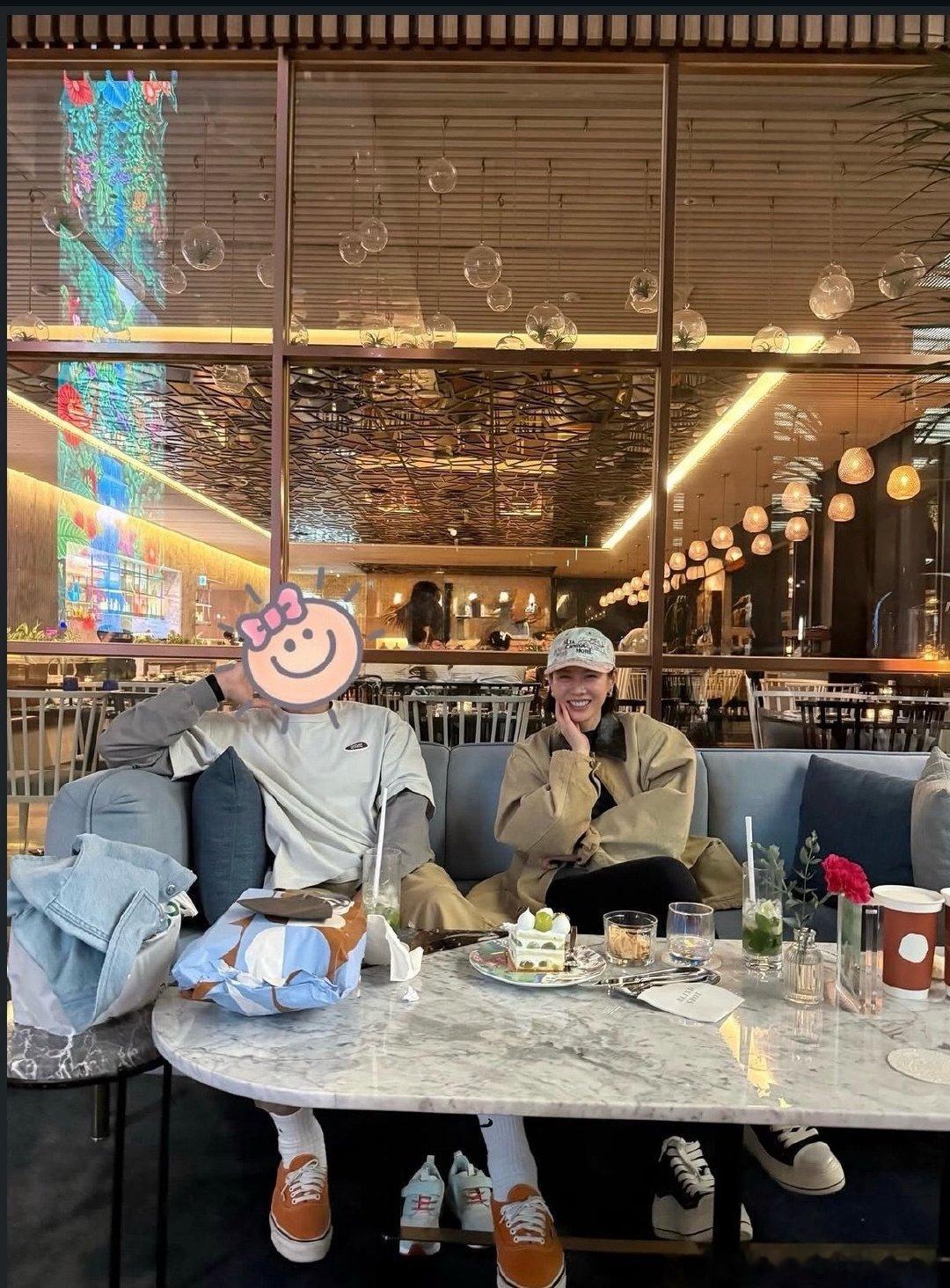 儿子帮孙艺珍玄彬拍照儿子镜头里的玄彬孙艺珍 儿子帮孙艺珍玄彬拍照，拍的好好啊，宝