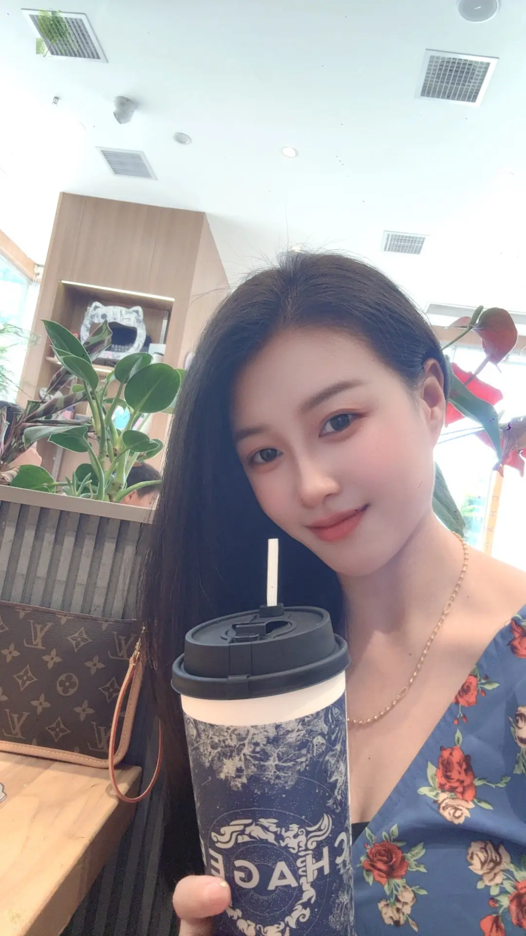 你说女人爱钱，如果她不喜欢你，你就连给她花钱的机会都没有，TMD