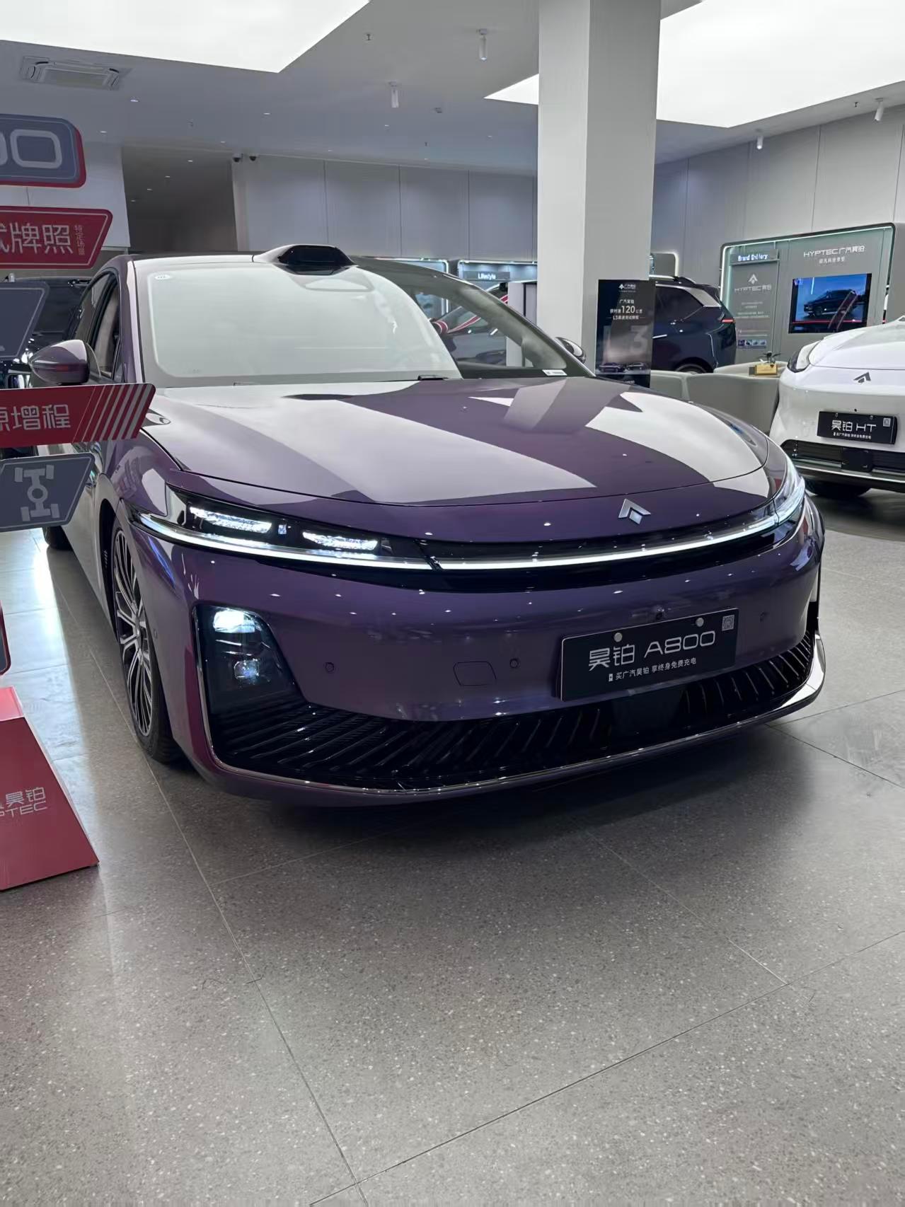 零百加速能进4秒内，性能表现挺亮眼。 