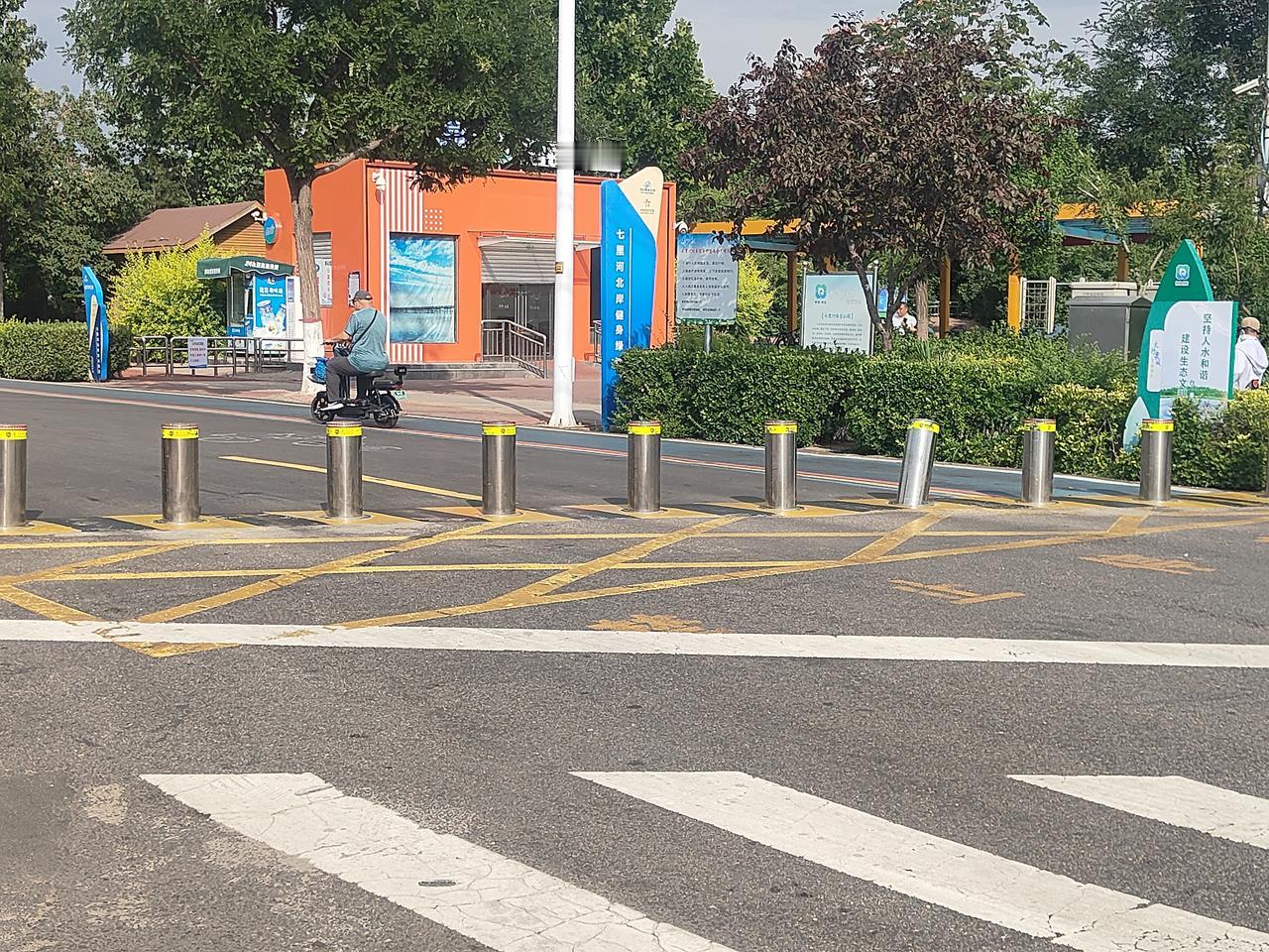 🚴 守护邢台七里河骑行绿道，从善待每一根升降桩开始！

最近，在邢台七里河体育