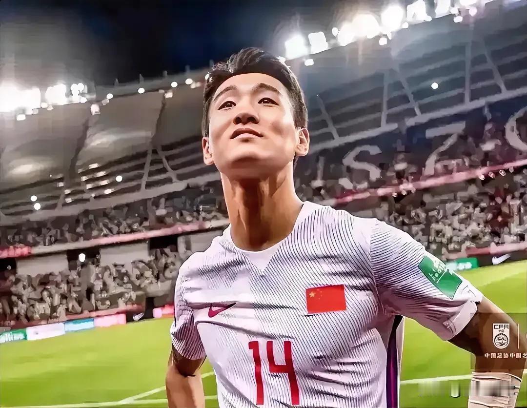 面对韩国队，韦世豪该怎么做：
1. 重回边路，打到熟悉的位置，发挥出更好的实力。