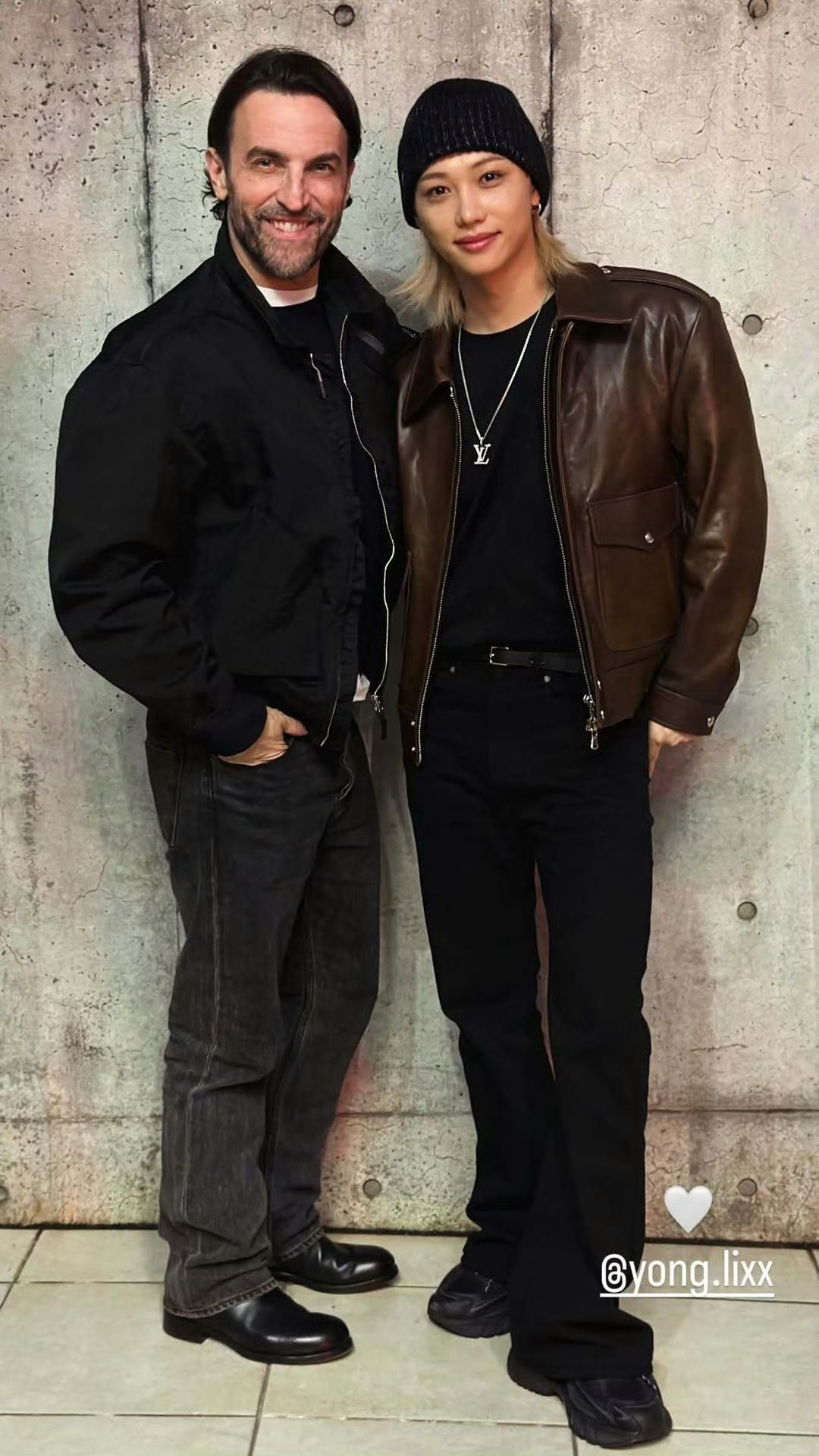 老驴给我孩吃吃饼 