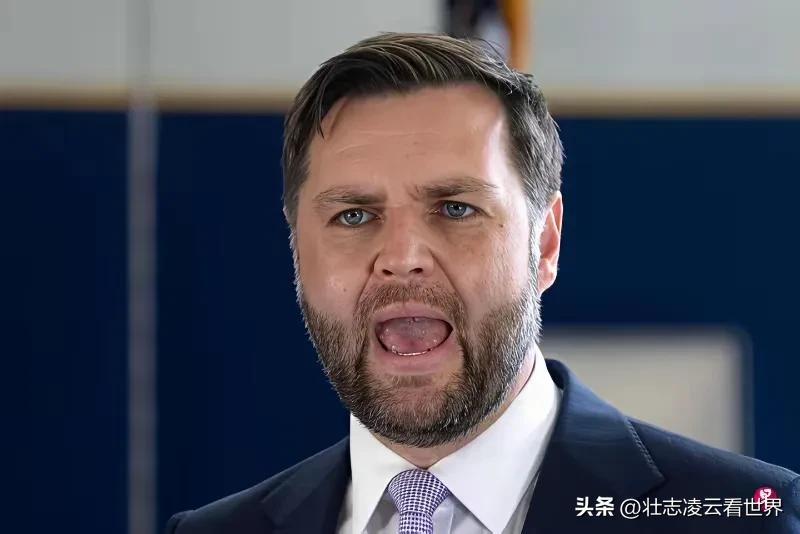 美国政客放话“不接受关税就考虑战争”？
咱们一位中国学者，当场用事实把对方噎了回