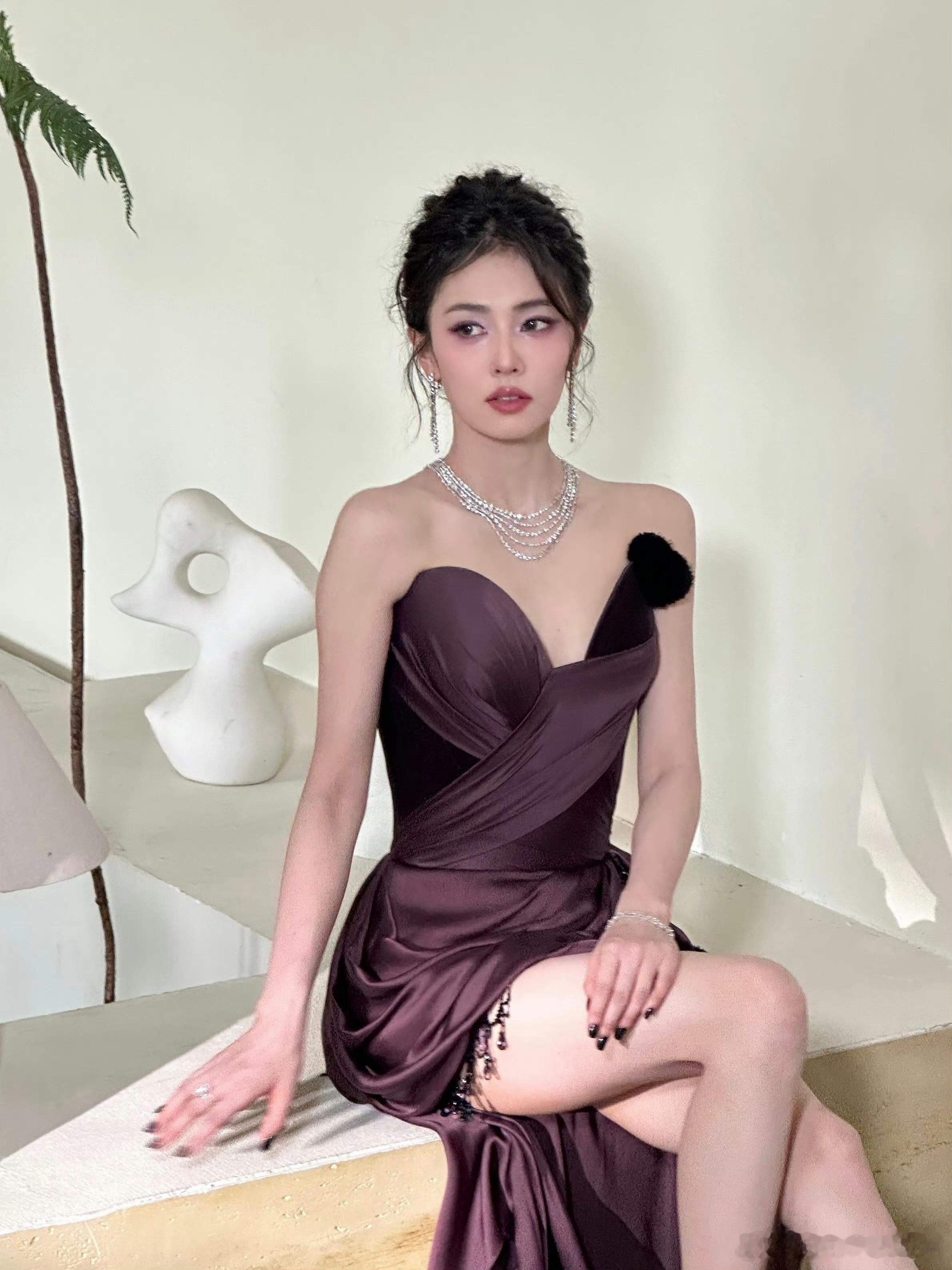 网传今年尖叫之夜，尖叫女神：白鹿，尖叫：男神刘宇宁，蹲一个