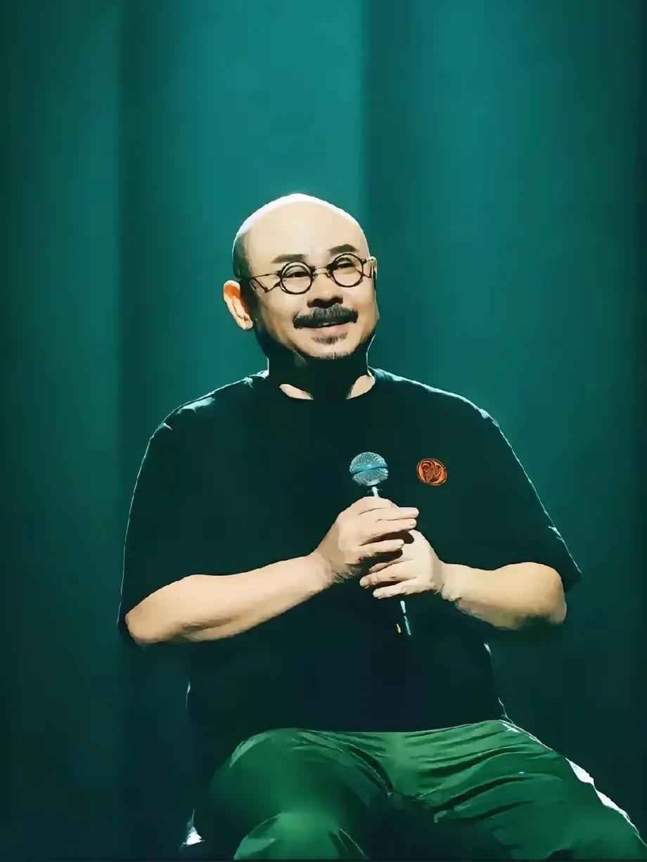 刀郎“全国巡演”，
连续开万人演唱会，
这是文化自信的好事吗？
“刀郎生态文化”