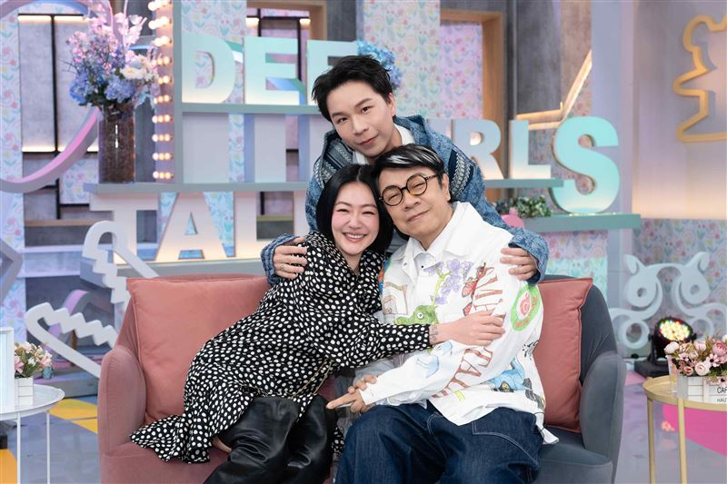 蔡康永陪小S回归小姐不熙娣 蔡康永陪小S回归《小姐不熙娣》，又合体啦~ 