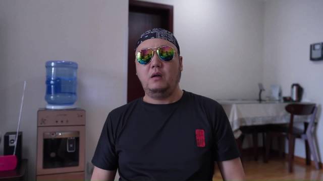 监狱里最不能做的事是什么？“贼哥”讲了个真实故事：一位庭长和狱友交心，无意中透露了藏东西的地点，结果