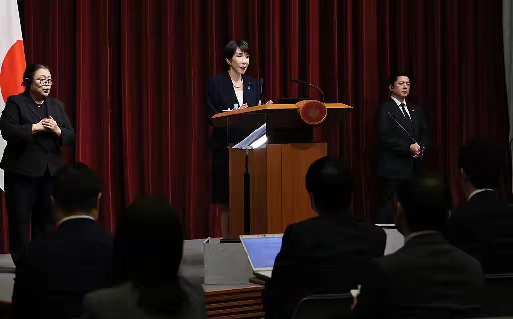 高市早苗迈出最后一步，中方早有准备，美国冷眼旁观