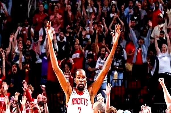 杜兰特超越乔丹，竟然少用了两千多次出手！

休斯顿火箭打热火，37岁的杜兰特末节