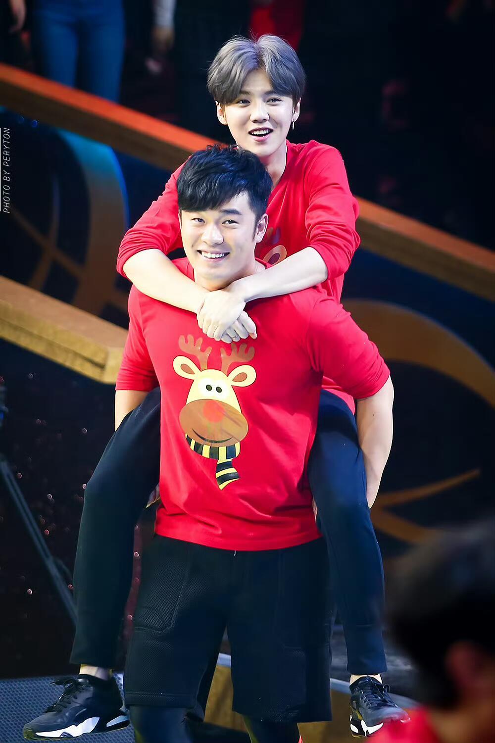 节目组让邓超陈赫鹿晗猜其他常驻嘉宾是谁，邓超说“三个人录就够了” 邓超说三个人录