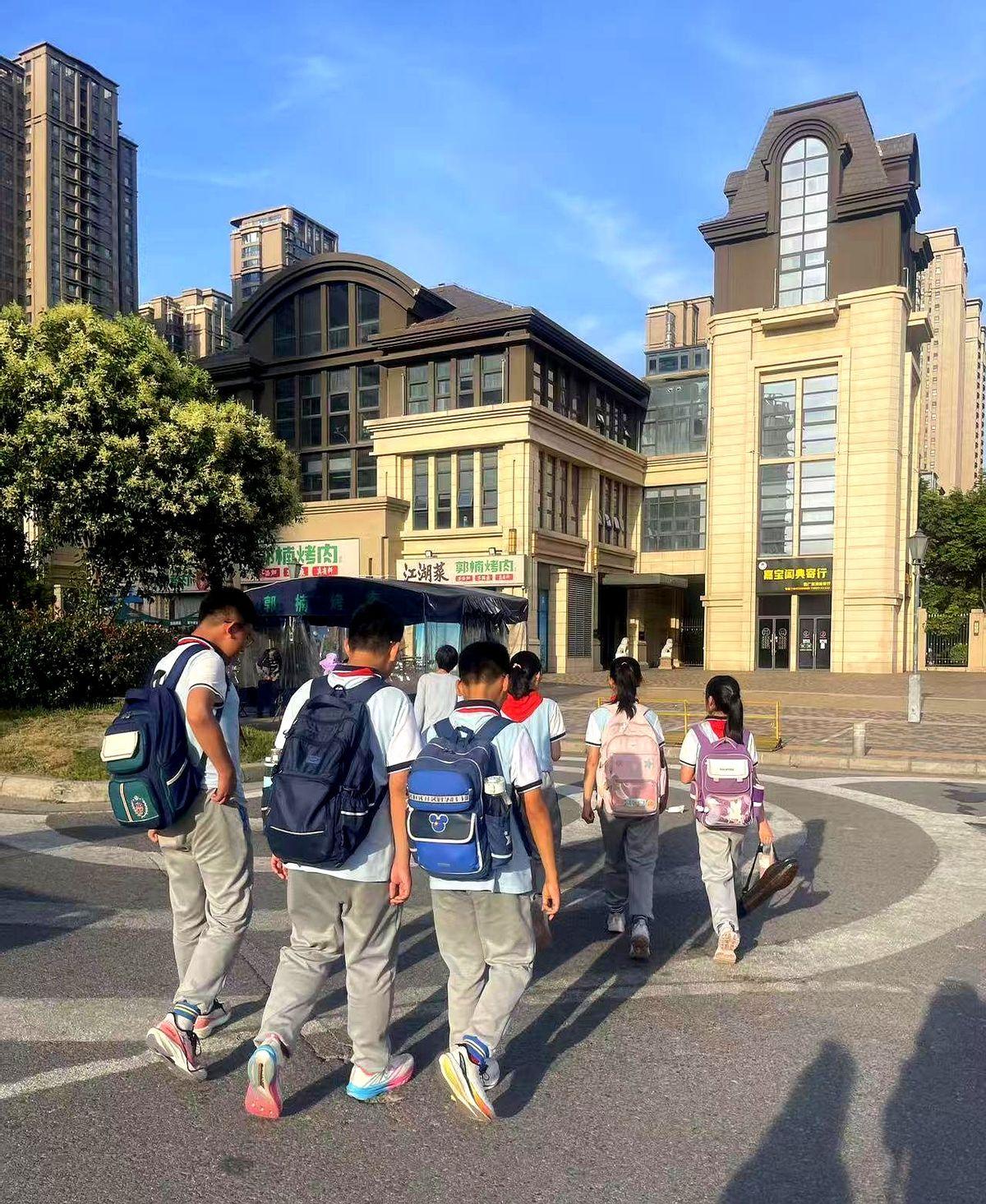 西安2026年中考这次改法，最扎心的是一句话：主科再强，化学、生物、地理掉到D级