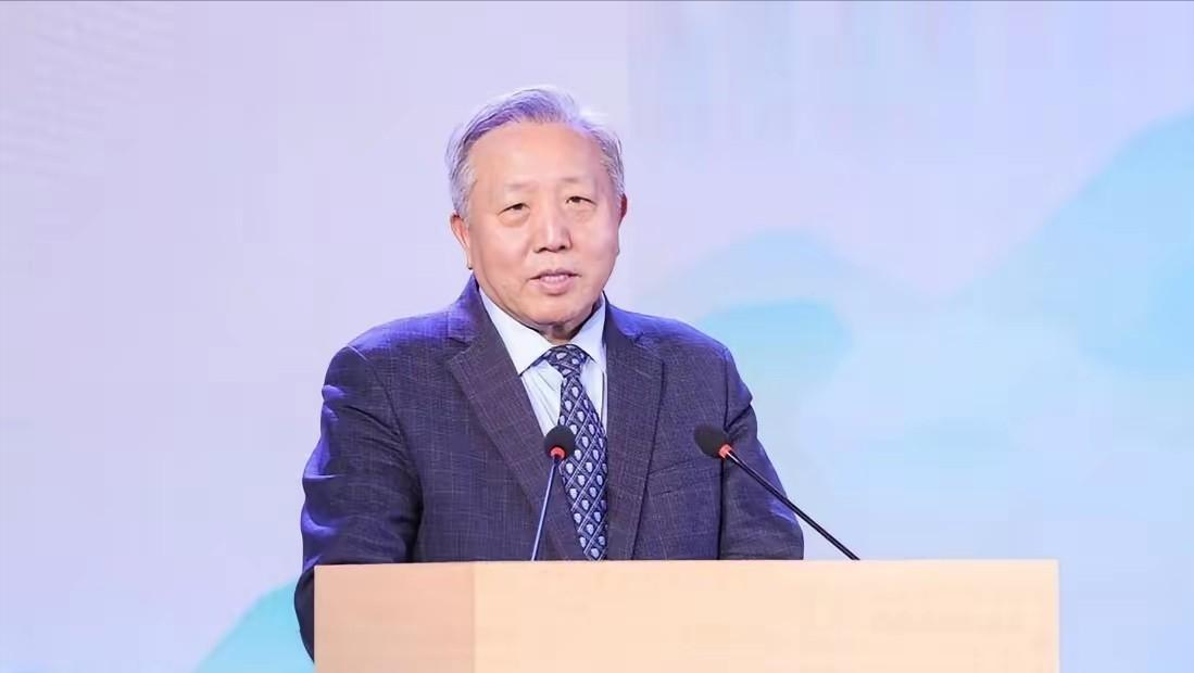 天天扯着嗓子喊刺激消费，可大家发现没，现在不管出啥招，老百姓就是不买账。最近经济