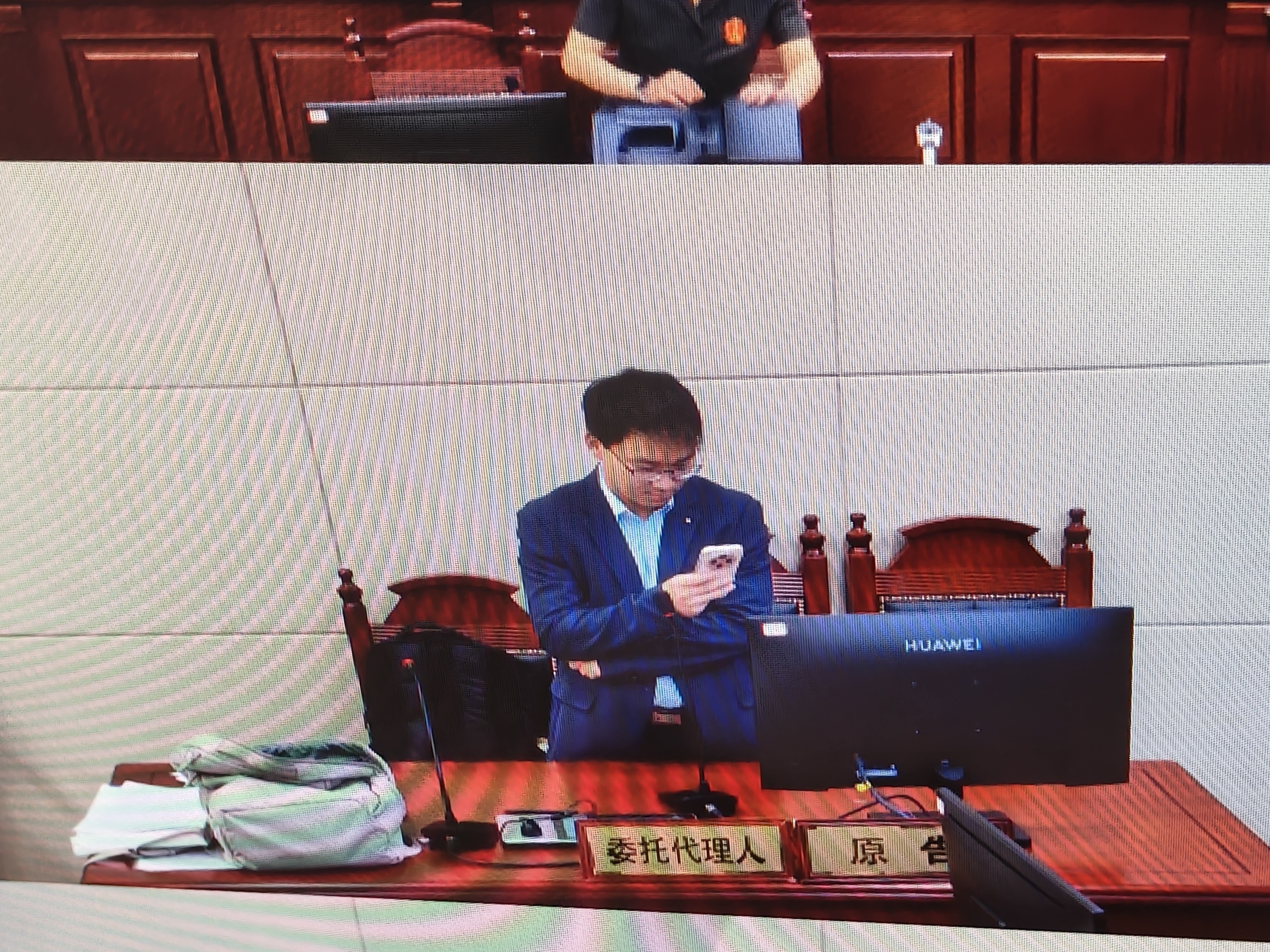 一个开庭，一个会见，今日已完成，这看守所可真够偏的，周边还能看到放马的M272➕